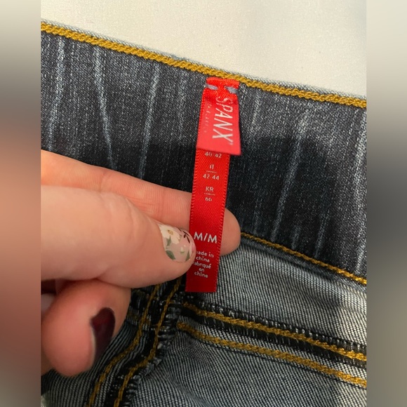 Spanx skinny Women’s Jeans. Size Medium - Picture 4 of 7